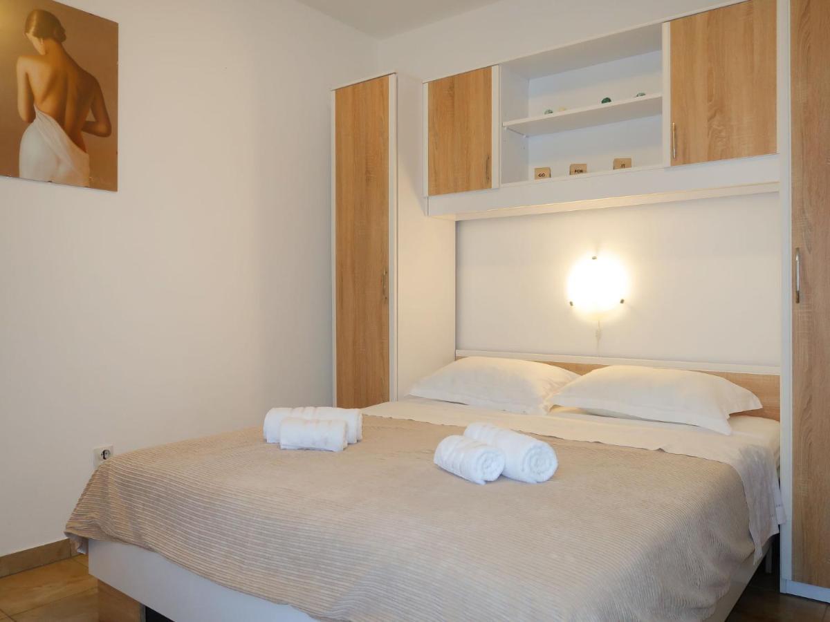 Apartment Meri - Krk211 By Interhome Kornić Εξωτερικό φωτογραφία